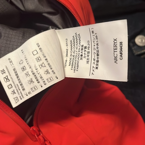 Arcteryx theta SVX Jacket crimson red orange size XL - Picture 6 of 14